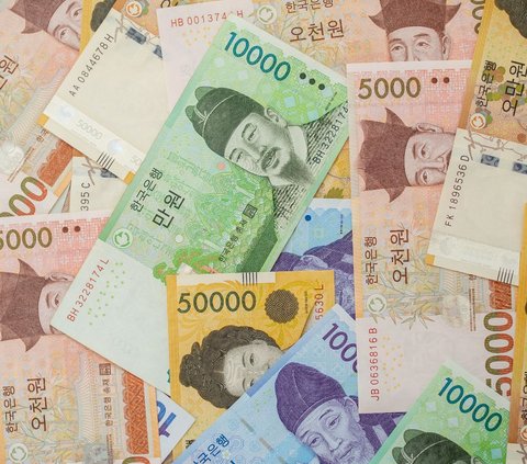 Rupiah Weakening, Which is Stronger Compared to the Thai Baht and Korean Won?