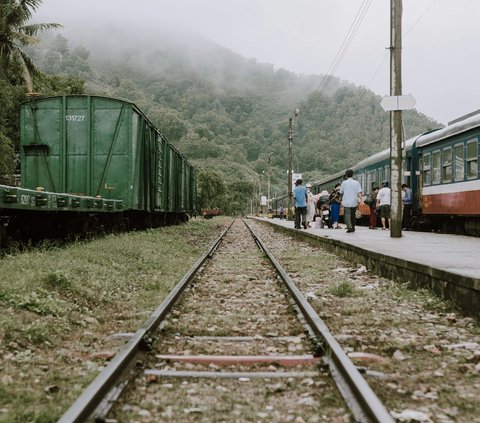 Karyawan PT Dwifarita Fajarkharisma Diperiksa Kejagung Terkait Korupsi Perkeretaapian Medan