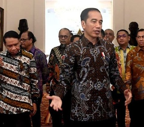 Jokowi Keluhkan Kerugian Negara Rp180 T karena WNI Berobat ke Luar Negeri