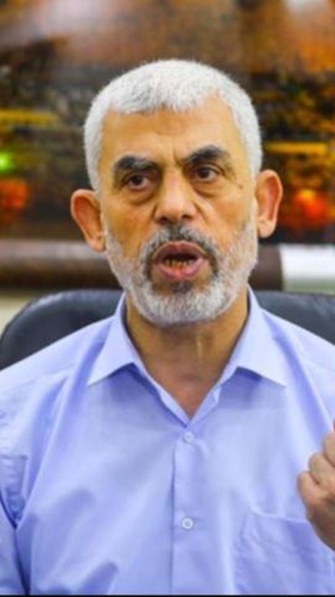 Sumber tersebut juga mengonfirmasi pemimpin tertinggi Hamas, Yahya Sinwar, “tidak terisolasi dari kenyataan” atau bersembunyi di dalam terowongan-terowongan di Gaza, seperti yang diklaim oleh beberapa pihak.
