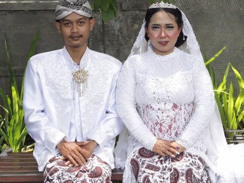 This Couple Proves that Low Budget Weddings Can be Realized: The Actual Cost Can be Cheap, Expensive is the Prestige