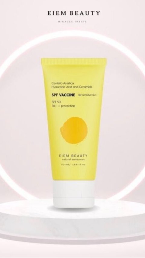 Natural Hybrid Sunscreen (Sumber instagram.com/eiem.beauty).