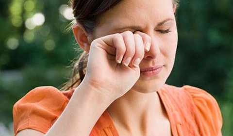 Rubbing your eyes usually makes the condition worse.