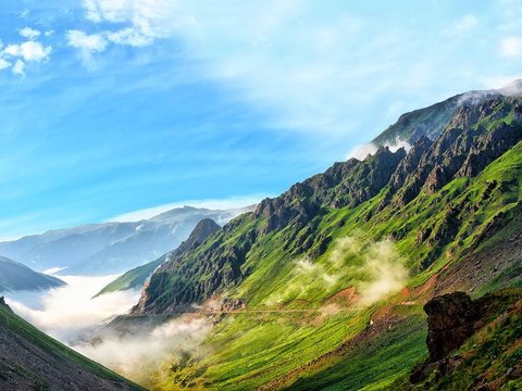 4. Pendakian Gunung