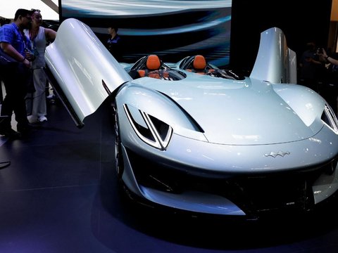 FOTO: Melihat Deretan Mobil Listrik dari Elegan sampai Sport di Pameran Auto China 2024 Beijing