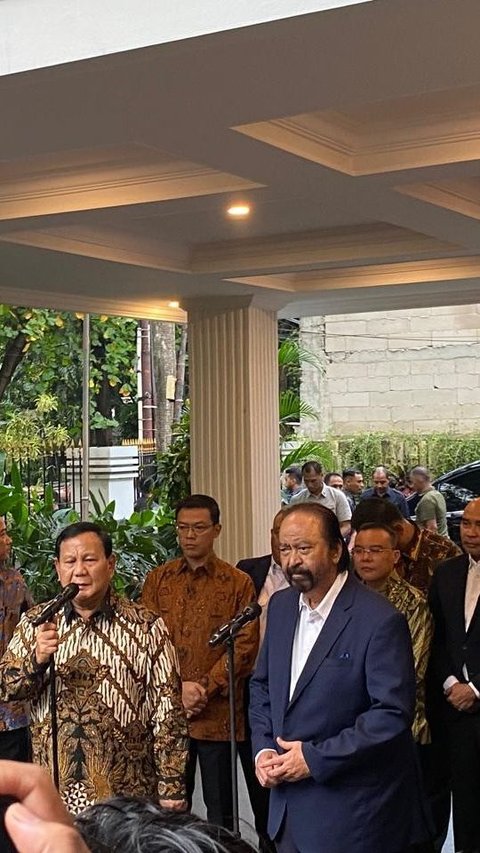 <br>Dukung Prabowo-Gibran, Surya Paloh Jujur Tak Mau Oposisi: Kami Ingin Bangsa Ini Maju