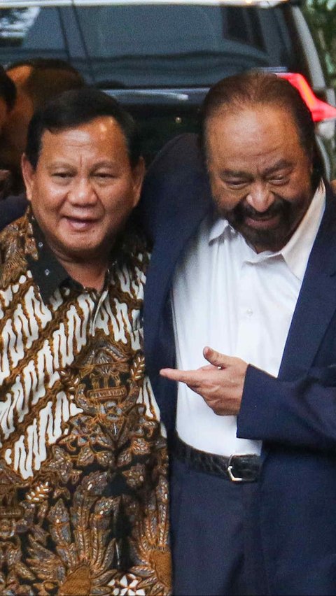 FOTO: Momen Mesra Prabowo dan Surya Paloh Rangkulan Erat, Sinyal Kuat Gabung Koalisi?