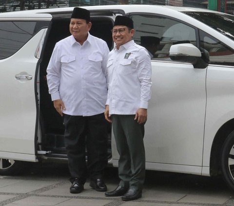 Pakai Minibus Hitam, Presiden PKS Ahmad Syaikhu Sambangi Markas PKB