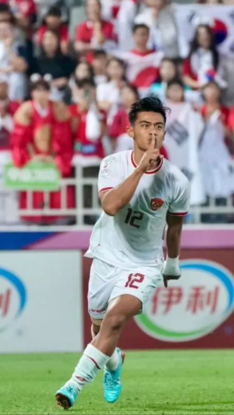 Momen Pratama Arhan melakukan selebrasi setelah mencetak gol penentu kemenangan dalam laga melawan Korea Selatan U-23 di perempat final Piala Asia AFC U-23 2024. Foto: dok. PSSI