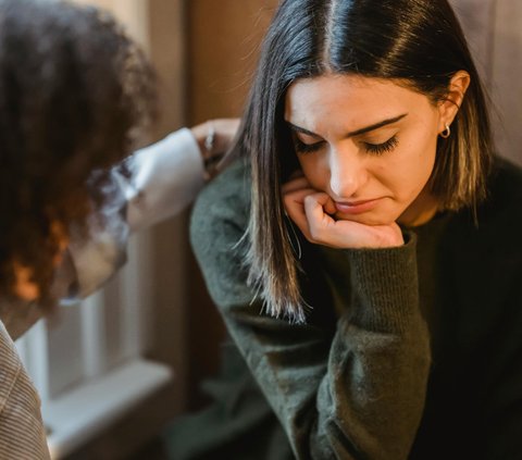 Prayer when Seeing Someone Affected by Calamity and 8 Attitudes of Empathy that Need to be Shown