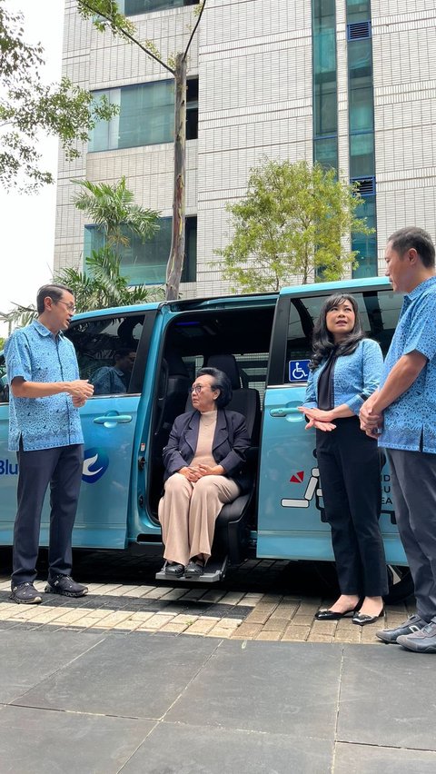 Use Toyota Voxy, this New Bluebird Service is Friendly to Pregnant Women and Disabilities.