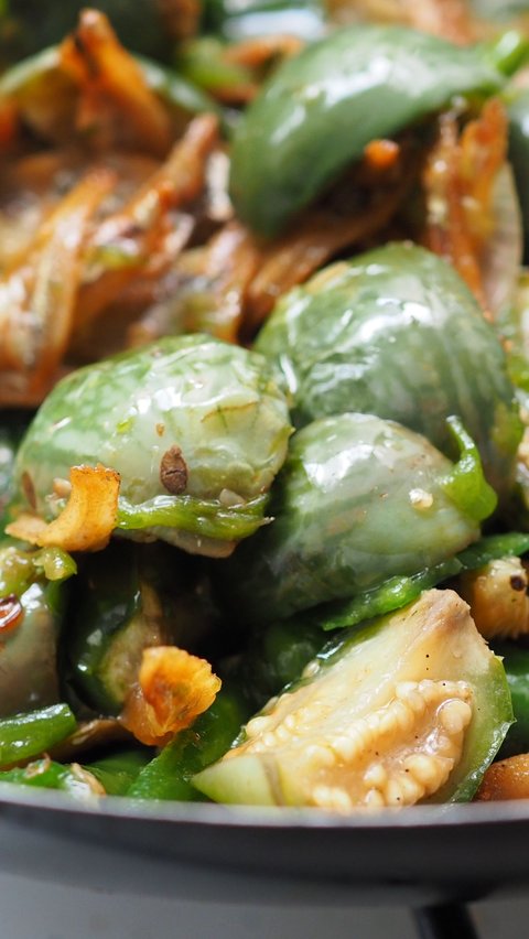 Green Eggplant Stir-Fry Recipe, Crispy and Savory Addictive