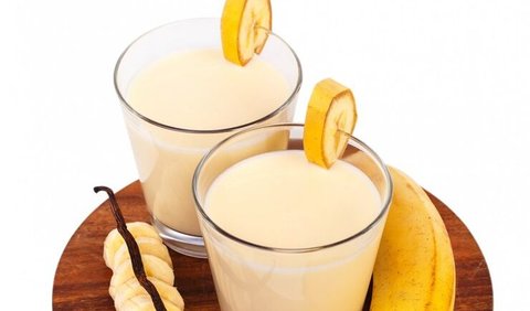 4. Banana Milkshake: Minuman Sehat untuk Tidur Lelap