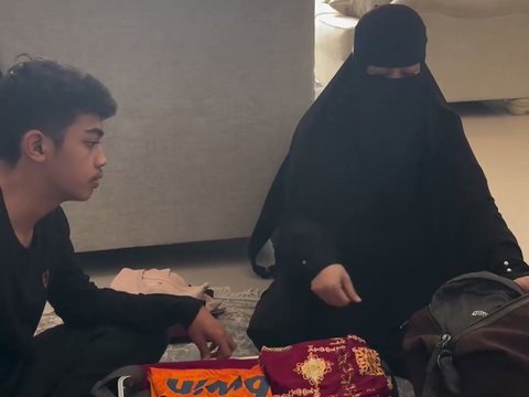 Momen Ummi Pipik Antar Attaya Bilal Anak Bungsunya Kembali ke Yaman untuk Menimba Ilmu, Sampaikan Pesan yang Bikin Terenyuh