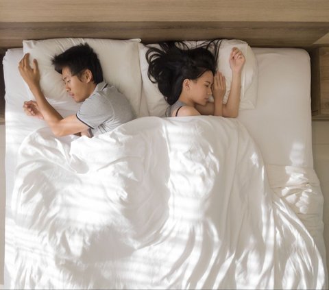 Often Palpitations? Avoid Sleeping on the Left Side to Protect the Heart