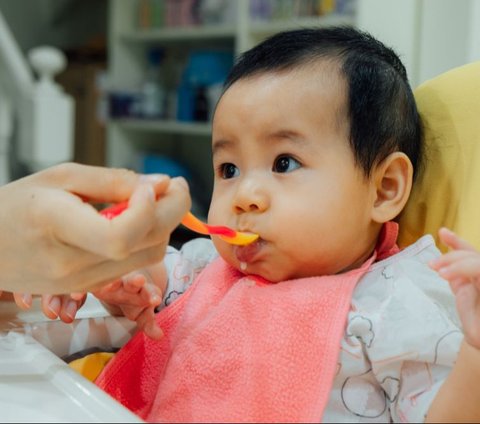 Baby Refuses Solid Food, Could be a Sign of Not Being Ready for Texture