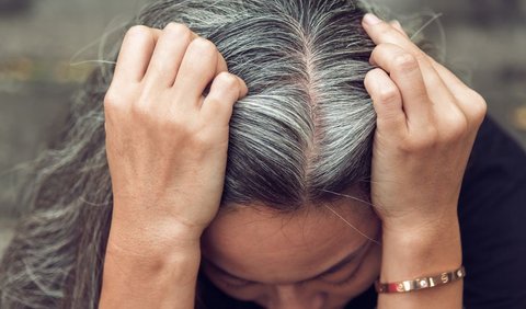 Does Gray Hair Growing at an Early Age Indicate Hereditary?