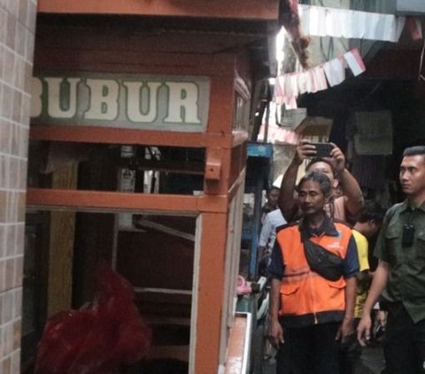 Tak Mau Bayar Rp5.000, Seorang Pembeli Rusak Gerobak Tukang Bubur di Jaktim
