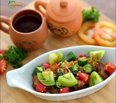 Rekomendasi rumah makan di Yogyakarta dengan hidangan makanan yang enak.