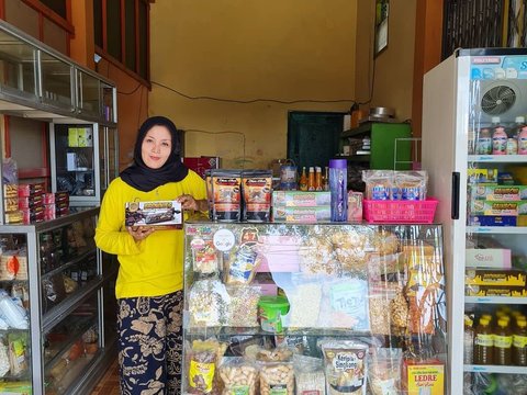 Kisah di Balik Keripik Bronis Khas Bojonegoro, Berawal dari Ibu Tunggal Cari Uang untuk Biaya Sekolah Anak