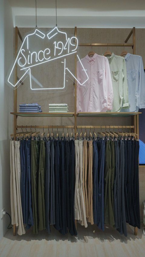 View Gant Collection with Unique American Style Fashion Design