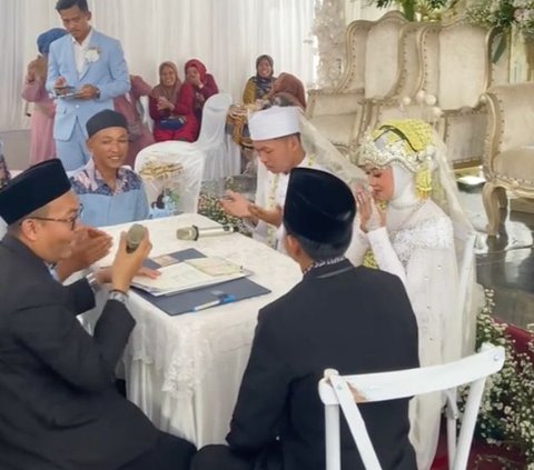 Viral Momen Pengantin Pria Ucap Ijab Kabul Bak Komentator Bola, Curi Perhatian