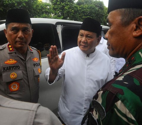 Presiden terpilih 2024 Prabowo Subianto menghadiri acara Halal Bihalal yang dilaksanakan di Kantor PBNU, Jalan Kramat Raya, Jakarta Pusat, Minggu (28/4/2024). Foto: merdeka.com / Arie Basuki