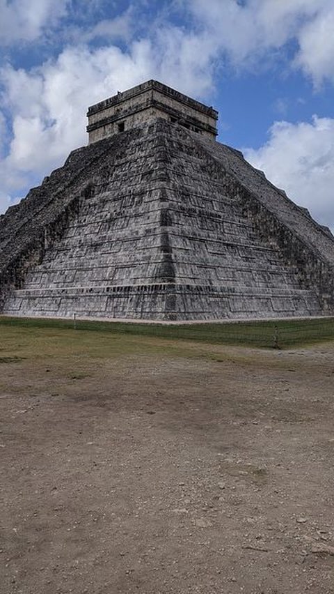 Arkeolog Temukan Artefak yang Selamat dari Kebakaran Besar di Guatemala Berisi Petunjuk Soal Runtuhnya Rezim Bangsa Maya