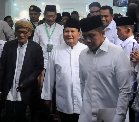 FOTO: Momen Prabowo-Gibran Hadiri Halal Bihalal di PBNU Sempat Diwarnai Senda Gurau Menteri Bahlil yang Mengundang Tawa