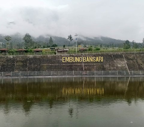 Melihat Pesona Embung Bansari, Program Strategis Presiden Jokowi yang Berkembang Jadi Spot Wisata Baru di Lereng Gunung Sindoro