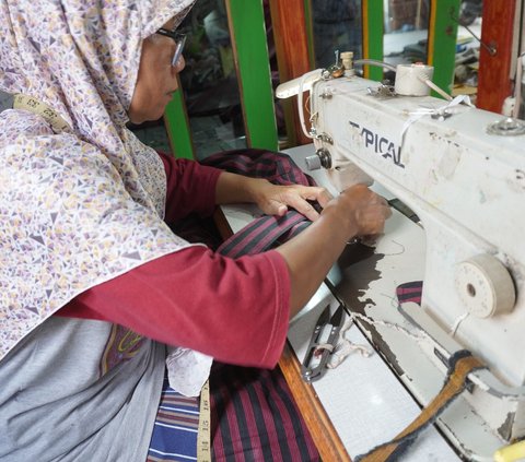 Kisah Lurik Sekar Asri asal Klaten yang Ingin Memanusiakan Manusia