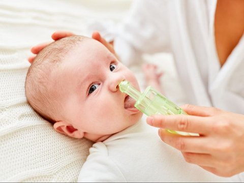 Dangers of Sucking Baby's Mucus with Mouth, Can Actually Transmit Infection