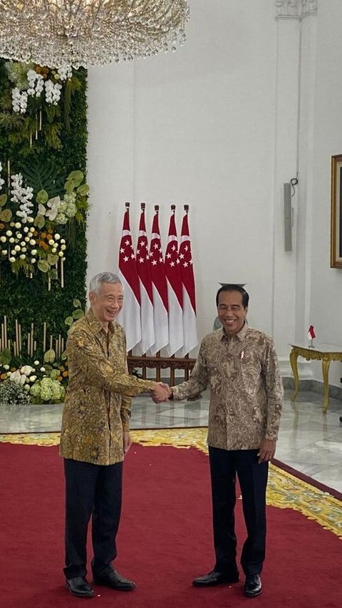 Bertemu Perdana Menteri Lee Hsien, Jokowi Apresiasi Kerja Sama Pertahanan dan Ekstradisi dengan Singapura