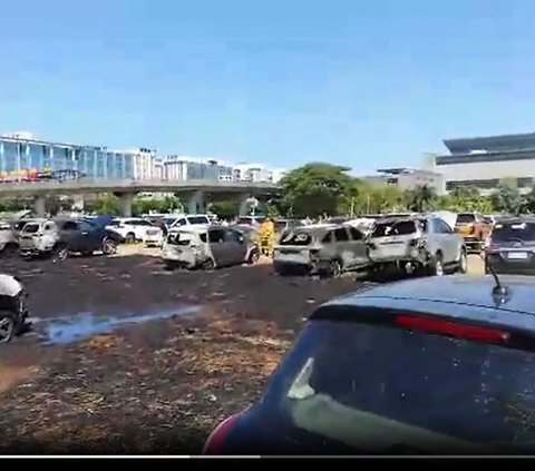 19 Cars Parked at Philippine Airport Burned Due to Extreme Heat of up to 45 Degrees