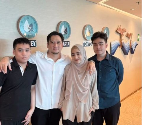 Move to Accompany His Son's Study, Take a Peek at Cindy Fatikasari and Tengku Firmansyah's Residence in Canada