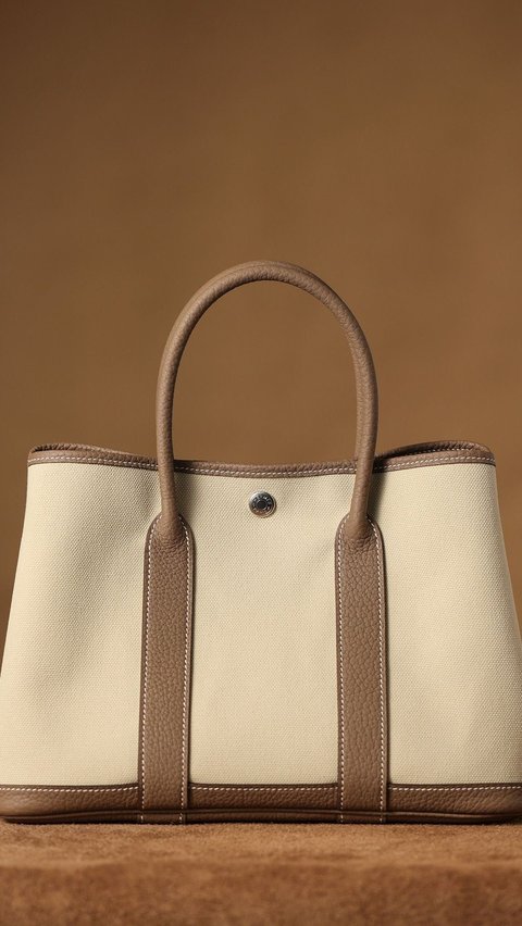 Simplicity Style of Selvi Ananda About Hermes Bag Worth Tens of Millions, Take a Peek