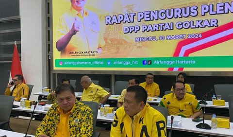 Sebelumnya, Airlangga membuka diri Partai Golkar bekerja sama dengan PDI Perjuangan dan Gerindra di Pilkada.<br>