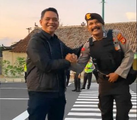 Anggota Berkumis Bertemu Jenderal Polisi Bintang Dua, Akhirnya Terungkap Cerita 15 Tahun Lalu