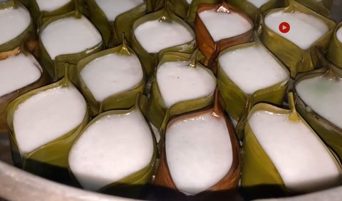 Dibungkus Daun Pisang dengan Rasa Manis Gurih Tradisional