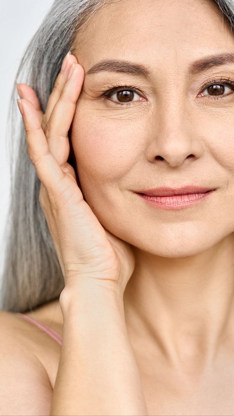 5 Simple Secrets to Slow Down the Aging Process