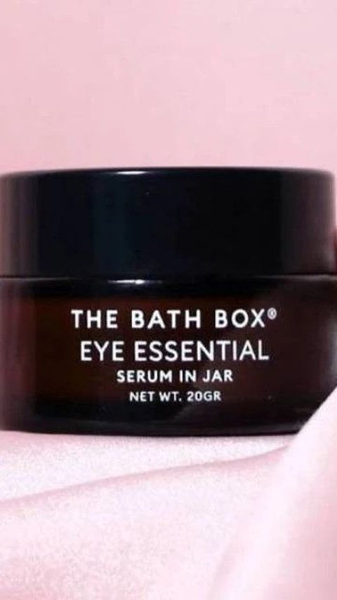 9. Eye Essential Serum In Jar<br>