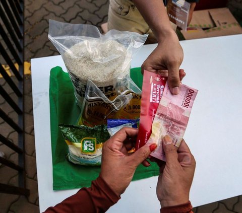 Warga Garut Keluhkan Sebagian BLT Dikonversi Jadi Bahan Pokok