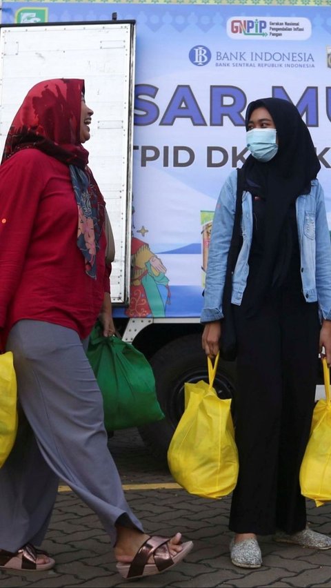 Warga Garut Keluhkan Sebagian BLT Dikonversi Jadi Bahan Pokok