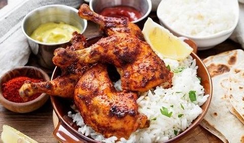 2. Ayam Tandoori: Meresapnya Rempah dalam Daging Panggang