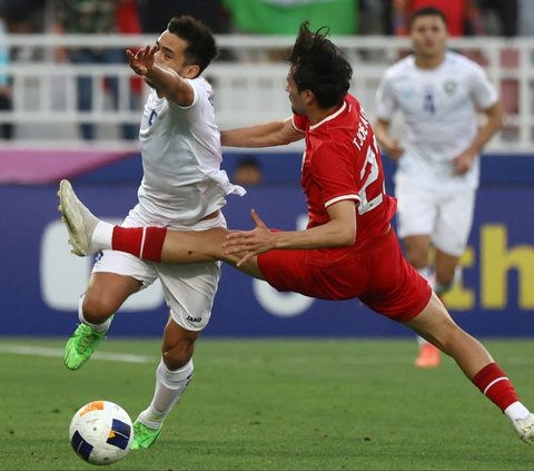 Timnas Indonesia U-23 gagal melaju ke babak final Piala Asia U-23 karena dikalahkan Uzbekistan. 