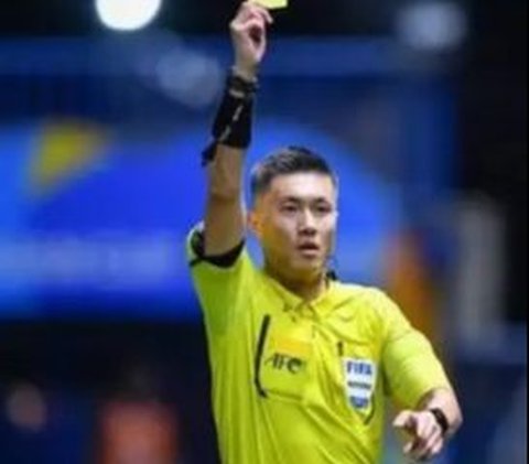 Wasit Pertandingan Indonesia VS Uzbekistan 'Dicari' Jenderal Hingga Bintara Polisi: Ada yang Tahu Rumahnya?