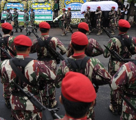 Sejarah Terbentuknya Kopassus Pasukan Elit TNI Baret Merah Terkenal Julukan Hantu Rimba