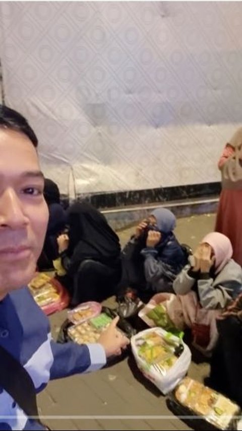 Potret Perjuangan para TKW di Arab Saudi Jualan Makanan di Pinggir Jalan, Sampai Rela Begadang Semalaman Suntuk