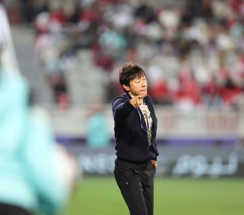 Shin Tae-yong's Anger towards Referee Shen Yinhao: He Should Be Banned from Football Forever!