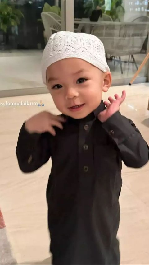 8 Portraits of Baby Izz, Nikita Willy's Child, Learning Quran, Taught Directly from Arab